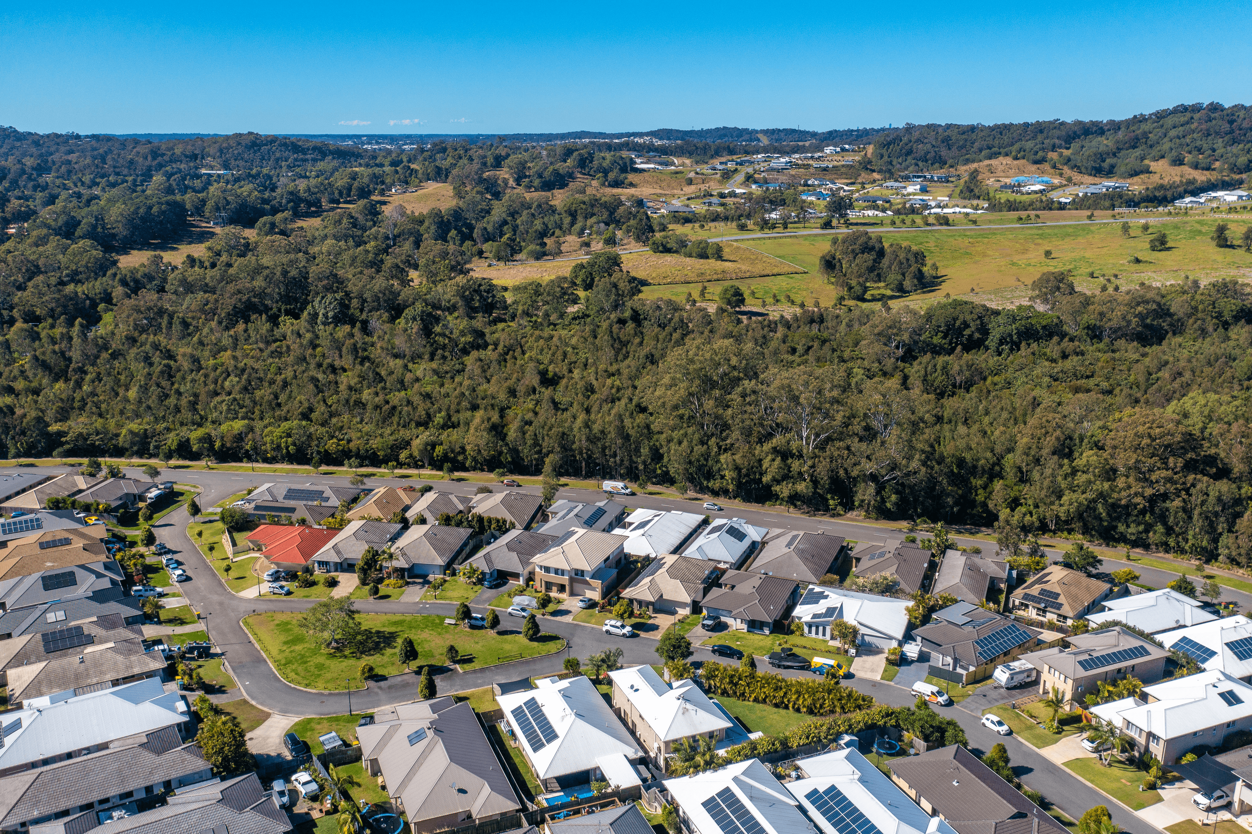 48 Landsdowne Drive, ORMEAU HILLS, QLD 4208