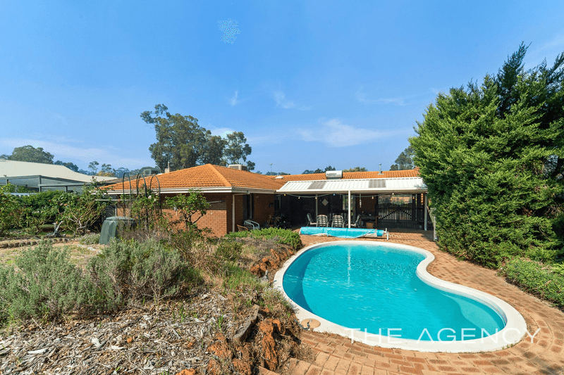 18 Traylen Road, Kalamunda, WA 6076