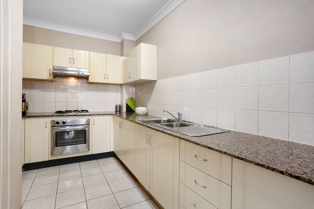 2/57-59 Stapleton Street, Pendle Hill, NSW 2145
