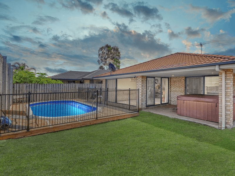 10 Goongarrie Crescent, PARKINSON, QLD 4115