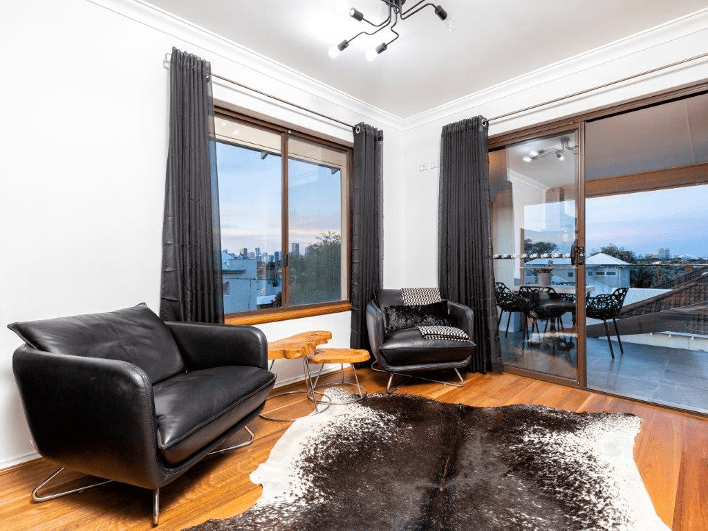 30 Roseberry Avenue, SOUTH PERTH, WA 6151