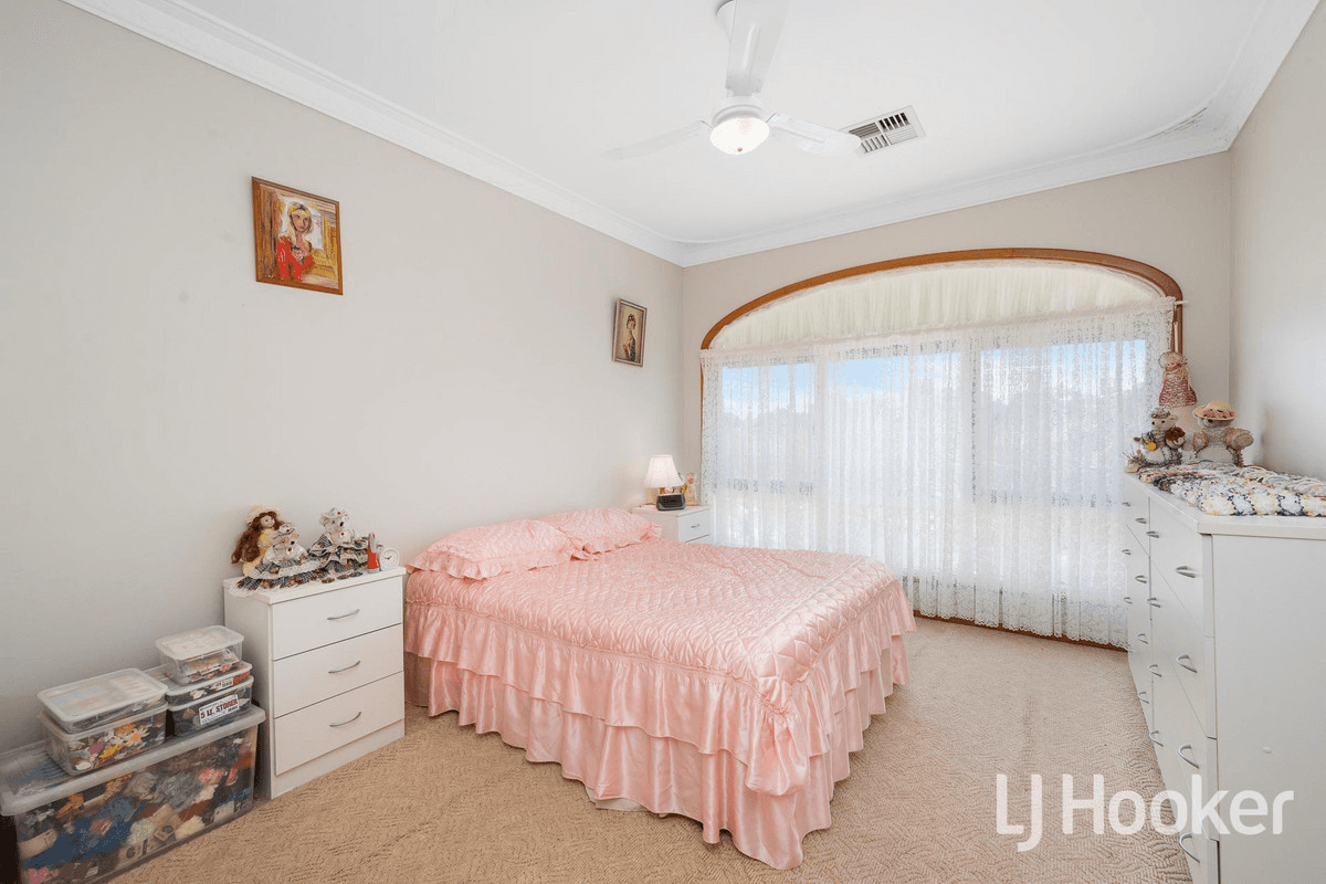 55 Hougham Road, BARRAGUP, WA 6209