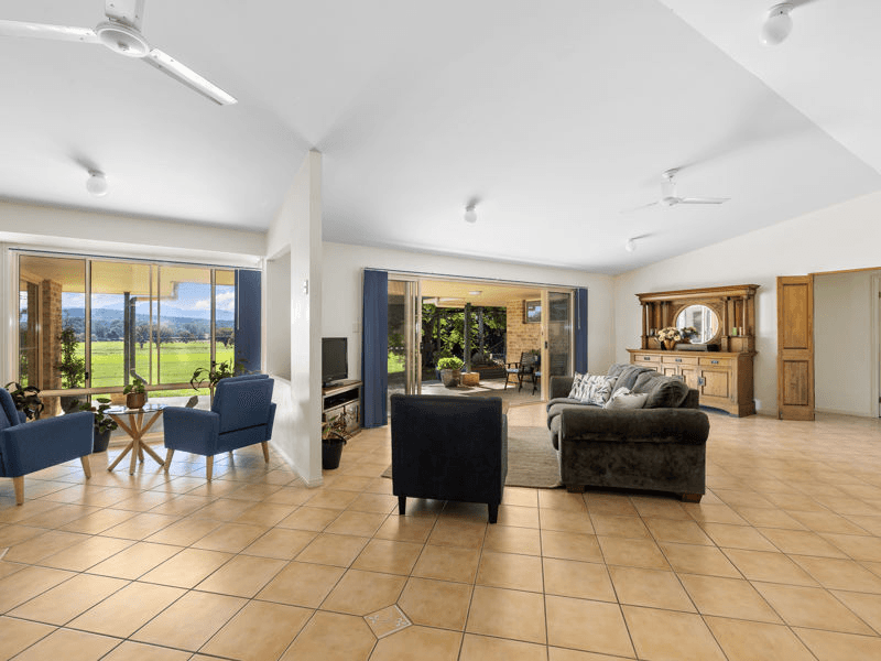 254 Waterfall Way, URUNGA, NSW 2455