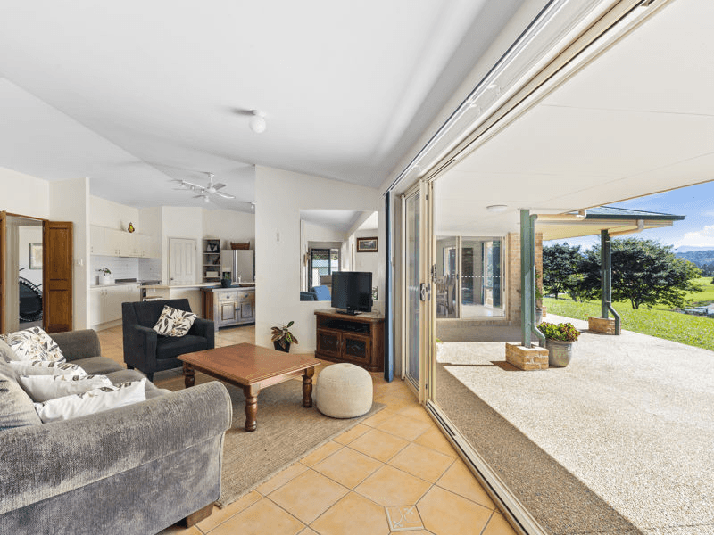 254 Waterfall Way, URUNGA, NSW 2455