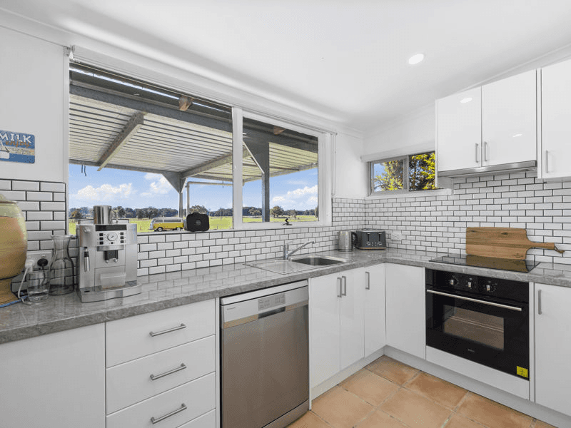 254 Waterfall Way, URUNGA, NSW 2455