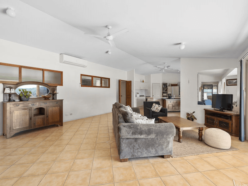 254 Waterfall Way, URUNGA, NSW 2455