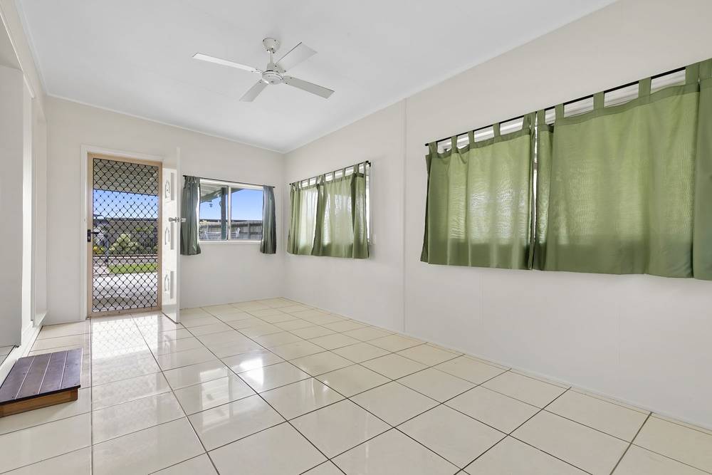15 Dwyer Street, BEACHMERE, QLD 4510