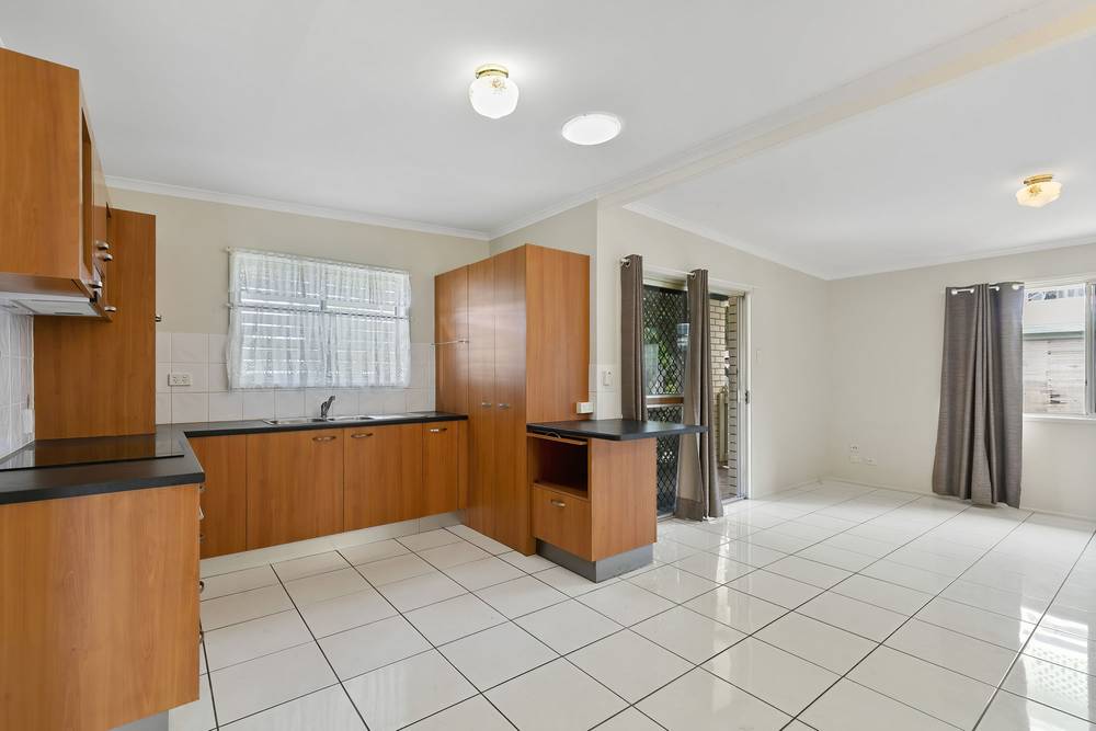 15 Dwyer Street, BEACHMERE, QLD 4510