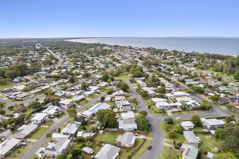 15 Dwyer Street, BEACHMERE, QLD 4510