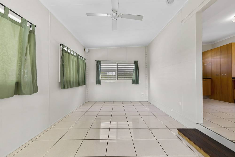 15 Dwyer Street, BEACHMERE, QLD 4510