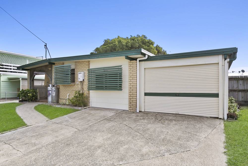 15 Dwyer Street, BEACHMERE, QLD 4510