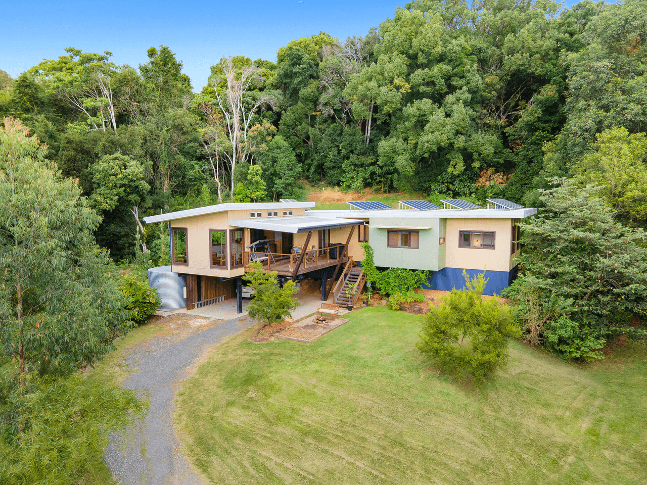 11 Lemontree Lane, CURRUMBIN VALLEY, QLD 4223