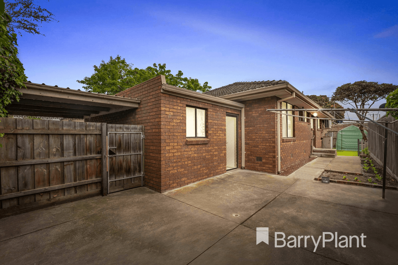 2/86 Civic Parade, Altona, VIC 3018