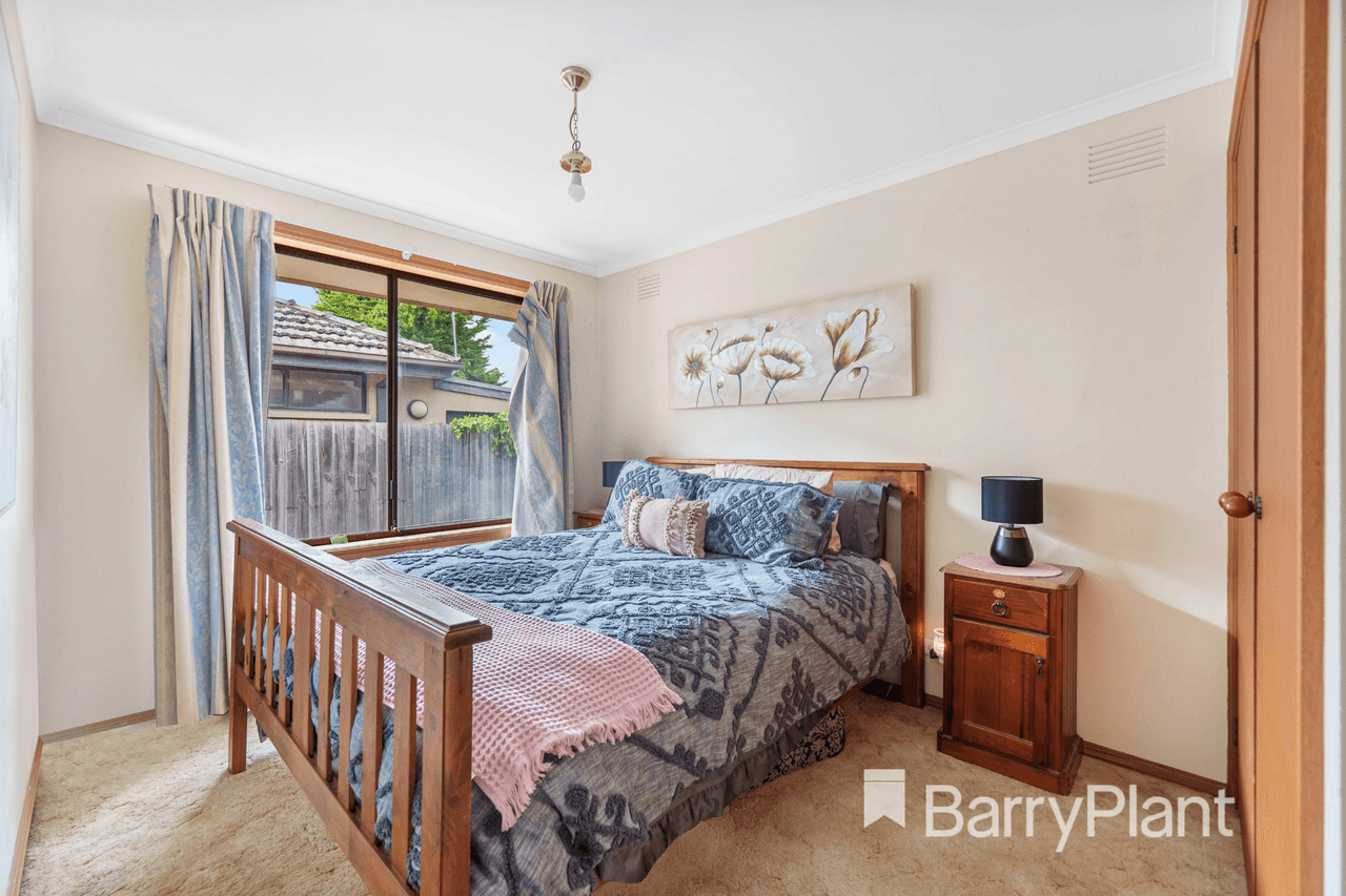 2/86 Civic Parade, Altona, VIC 3018