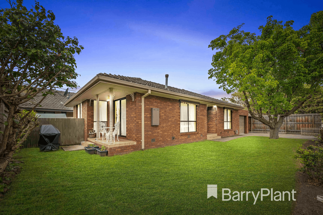 2/86 Civic Parade, Altona, VIC 3018