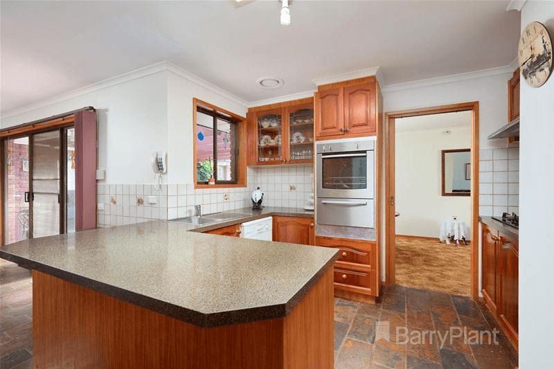 16 Sherwood Crescent, Dandenong North, VIC 3175