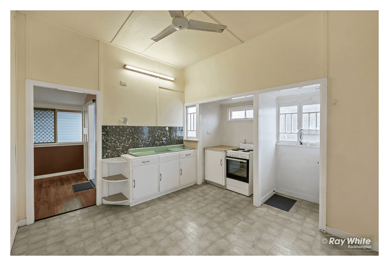 104 Robinson Street, FRENCHVILLE, QLD 4701