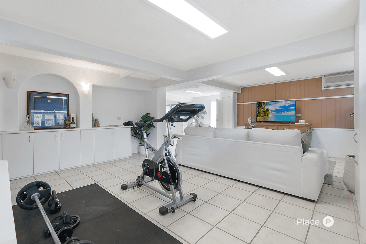 10 Coonara Street, Holland Park, QLD 4121