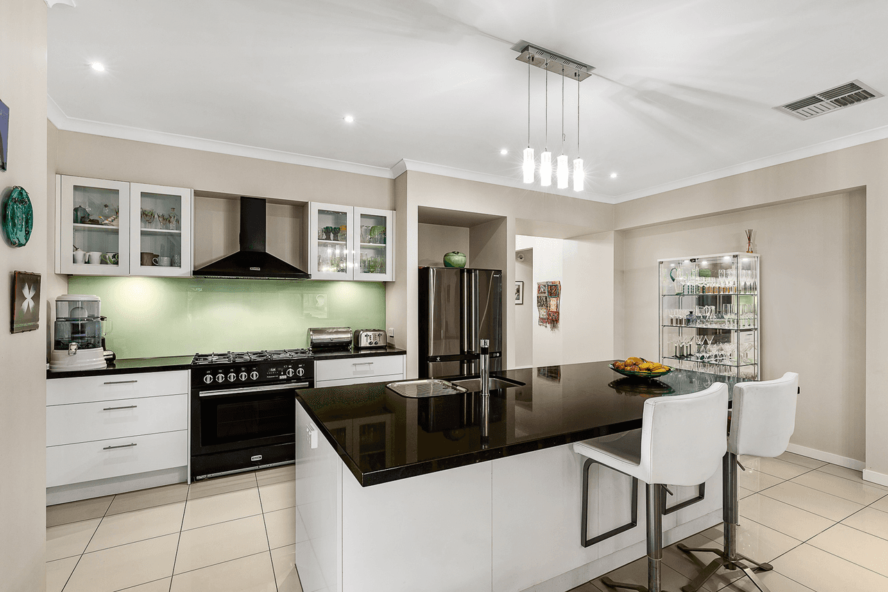 62 Aylesbury Boulevard, DOREEN, VIC 3754