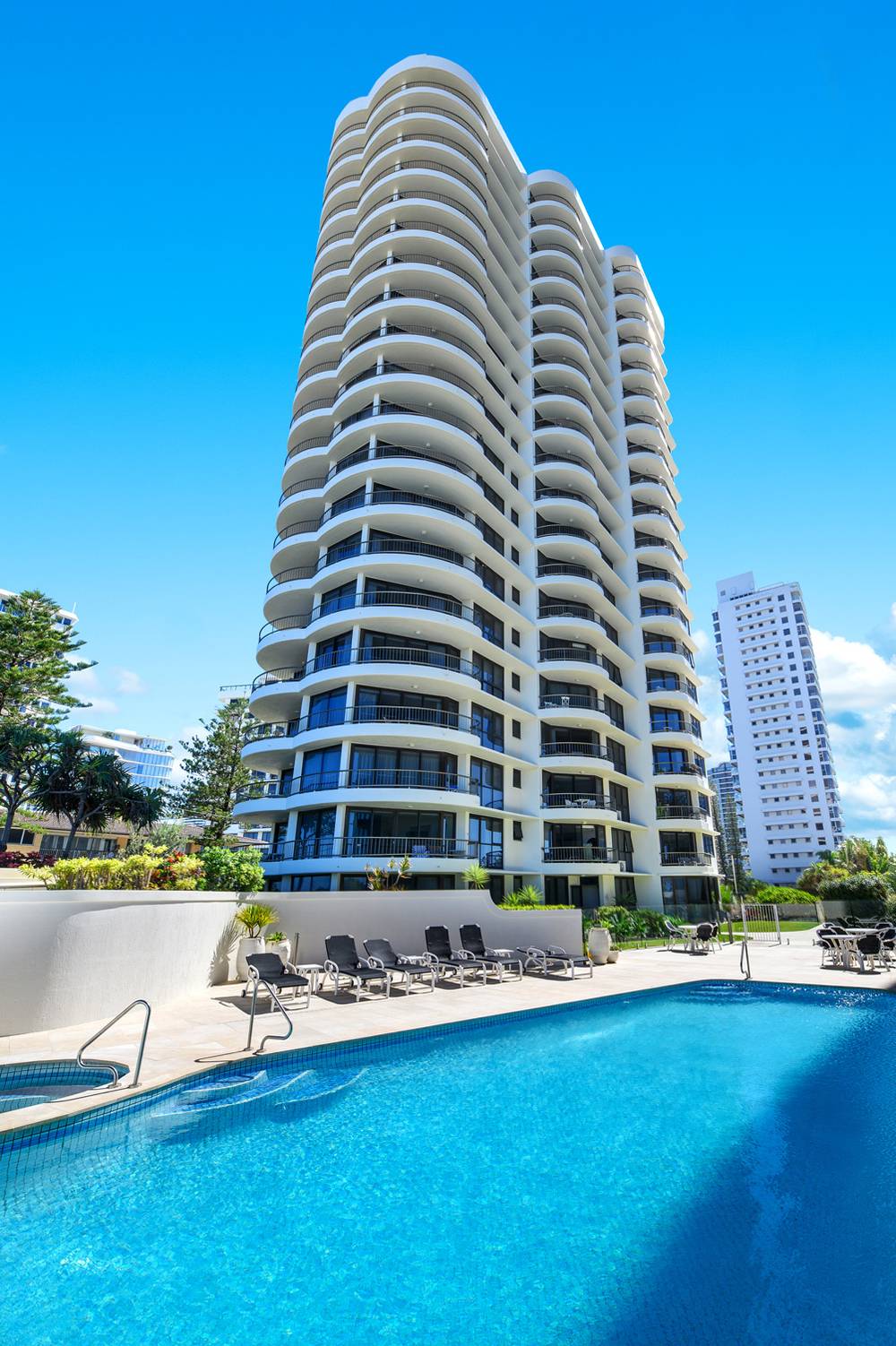 49/35 Broadbeach Boulevard, BROADBEACH, QLD 4218