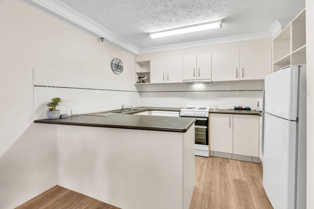 49/35 Broadbeach Boulevard, BROADBEACH, QLD 4218