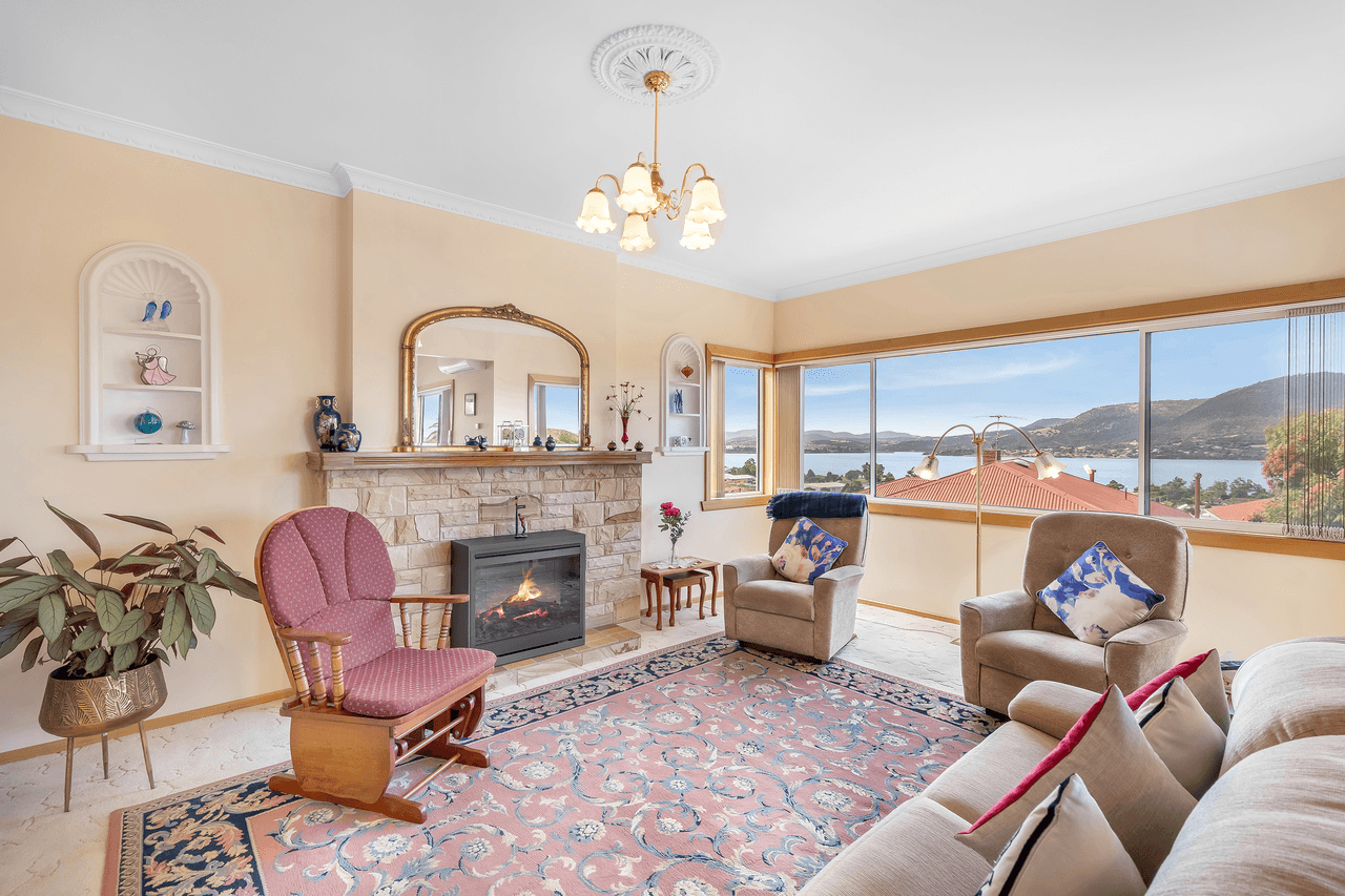 1/17 Tilyard Street, MONTROSE, TAS 7010
