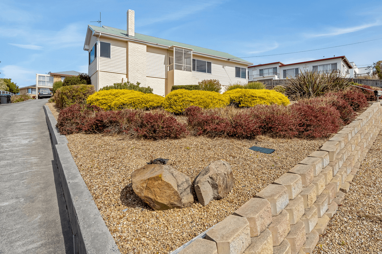 1/17 Tilyard Street, MONTROSE, TAS 7010