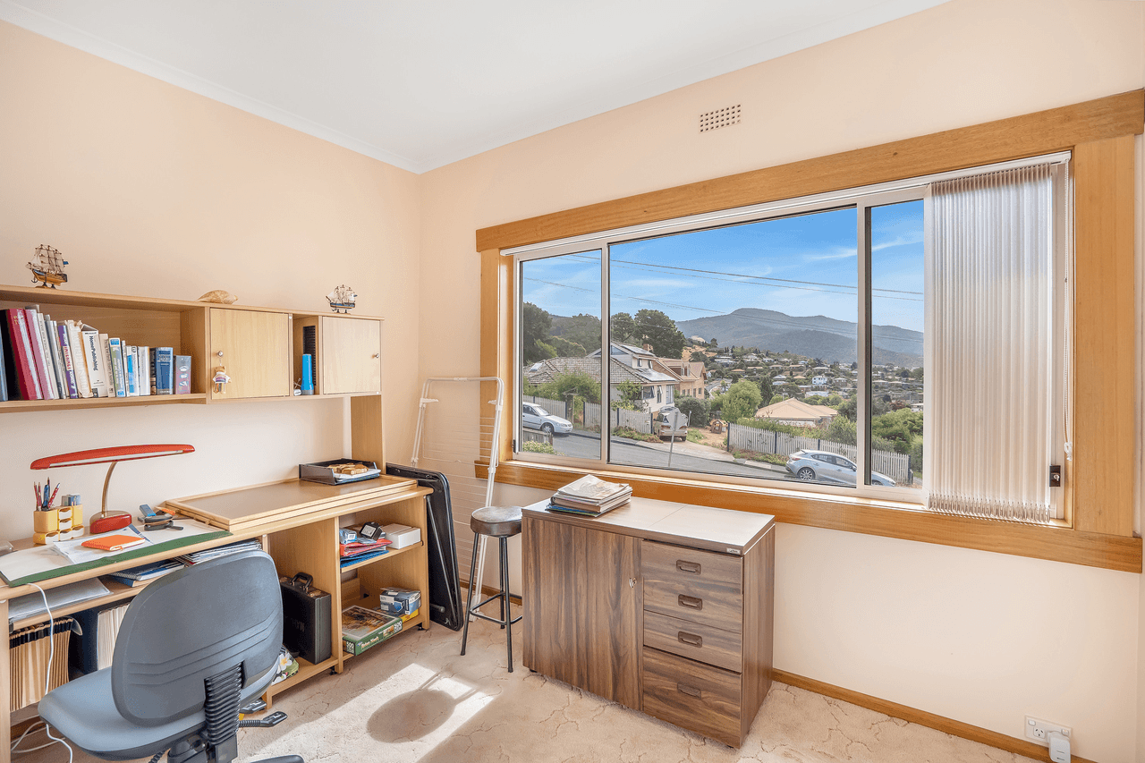 1/17 Tilyard Street, MONTROSE, TAS 7010