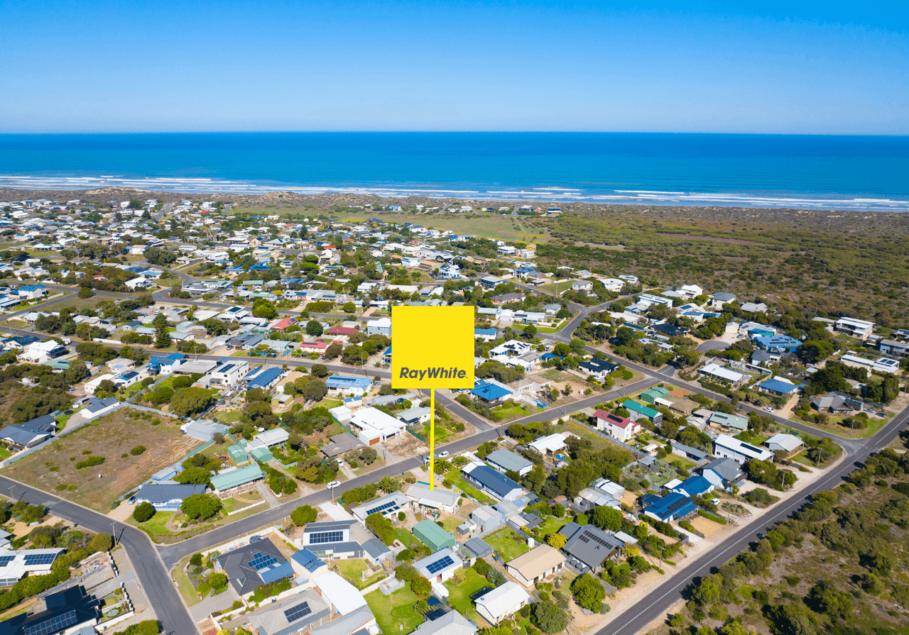 13 Gordon Street, GOOLWA BEACH, SA 5214