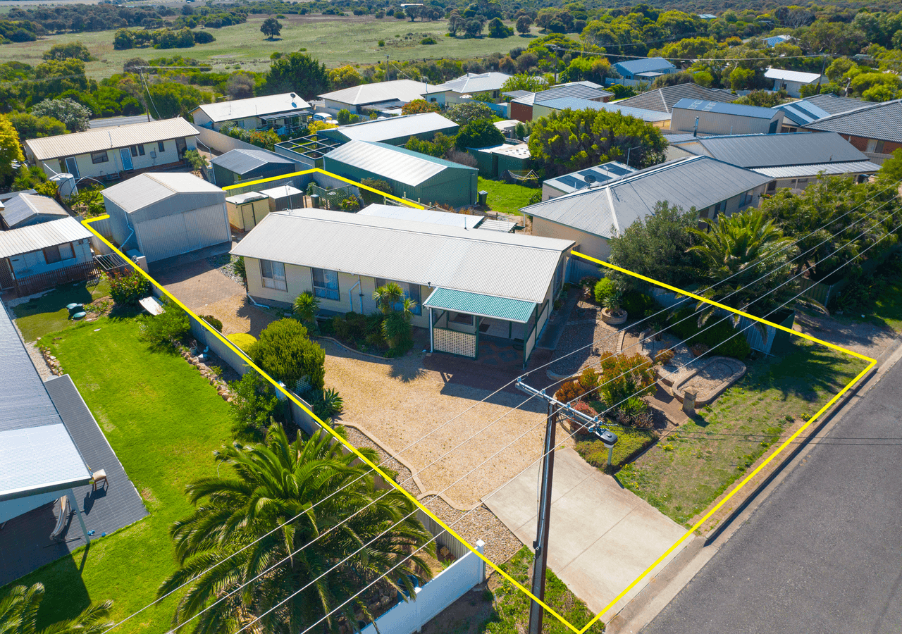 13 Gordon Street, GOOLWA BEACH, SA 5214