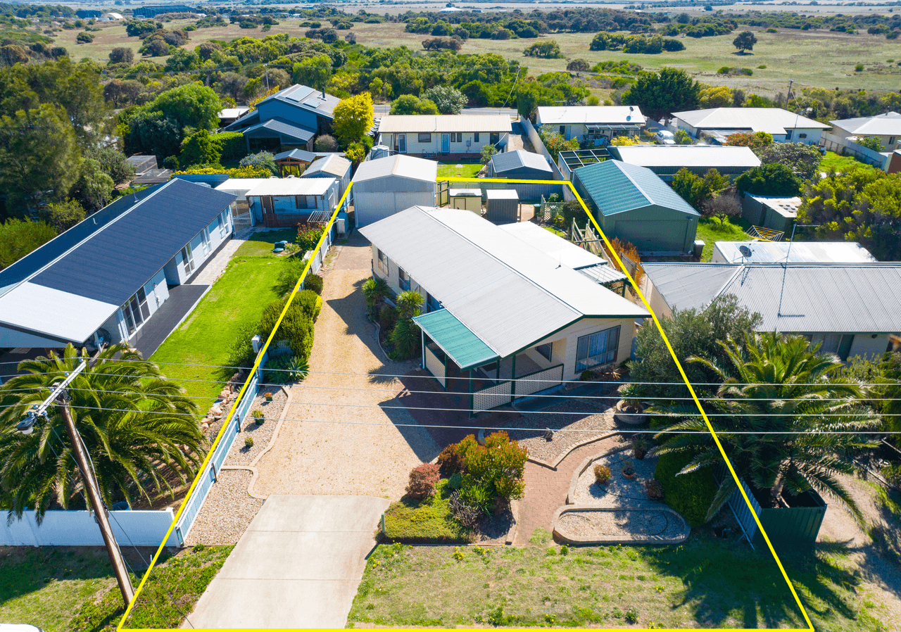 13 Gordon Street, GOOLWA BEACH, SA 5214