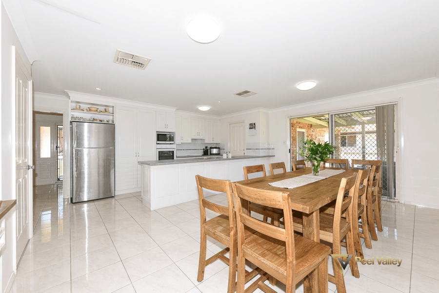 19 Ebony Close, TAMWORTH, NSW 2340