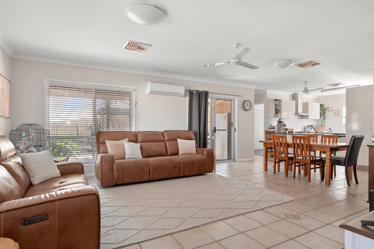 1  Baldwin Street, EMERALD, QLD 4720