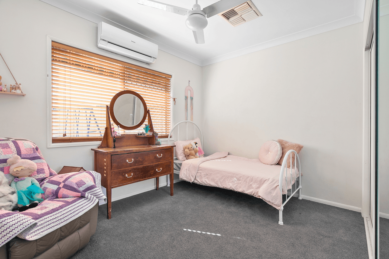 1  Baldwin Street, EMERALD, QLD 4720