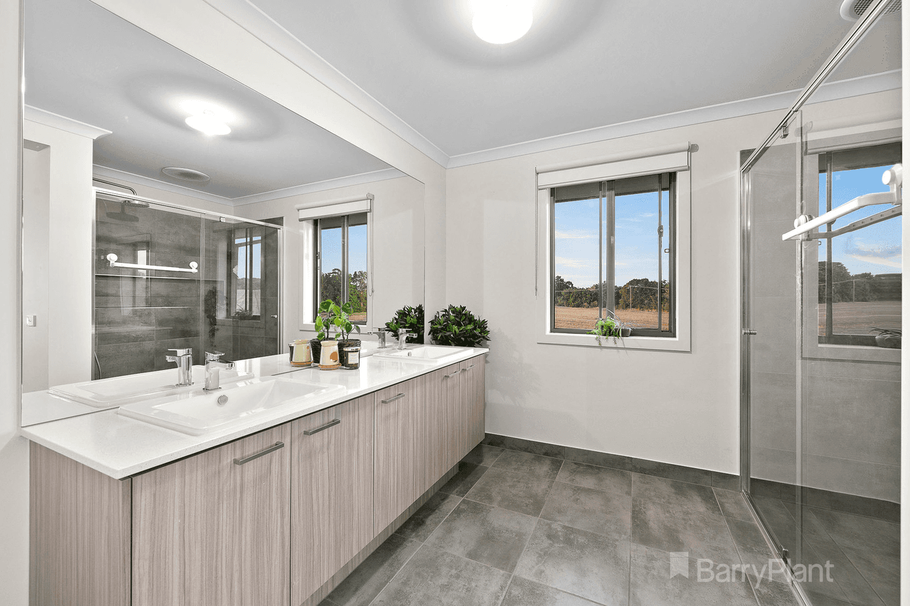 4 Juliet Way, Berwick, VIC 3806