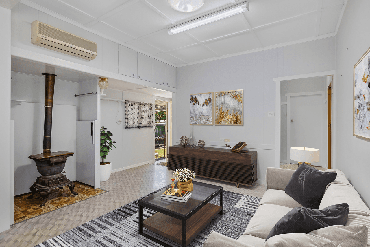 3 Doncaster Street, NEWTOWN, QLD 4350