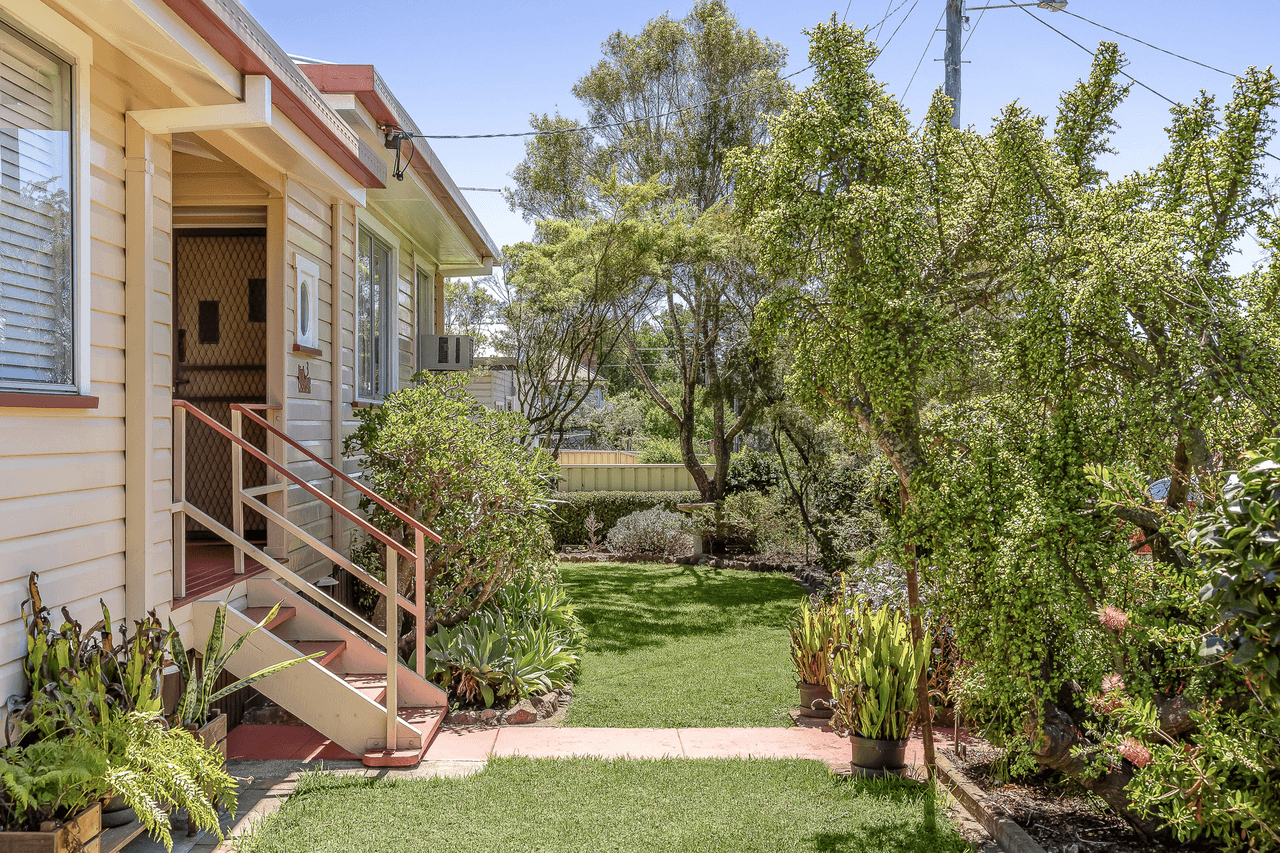 3 Doncaster Street, NEWTOWN, QLD 4350