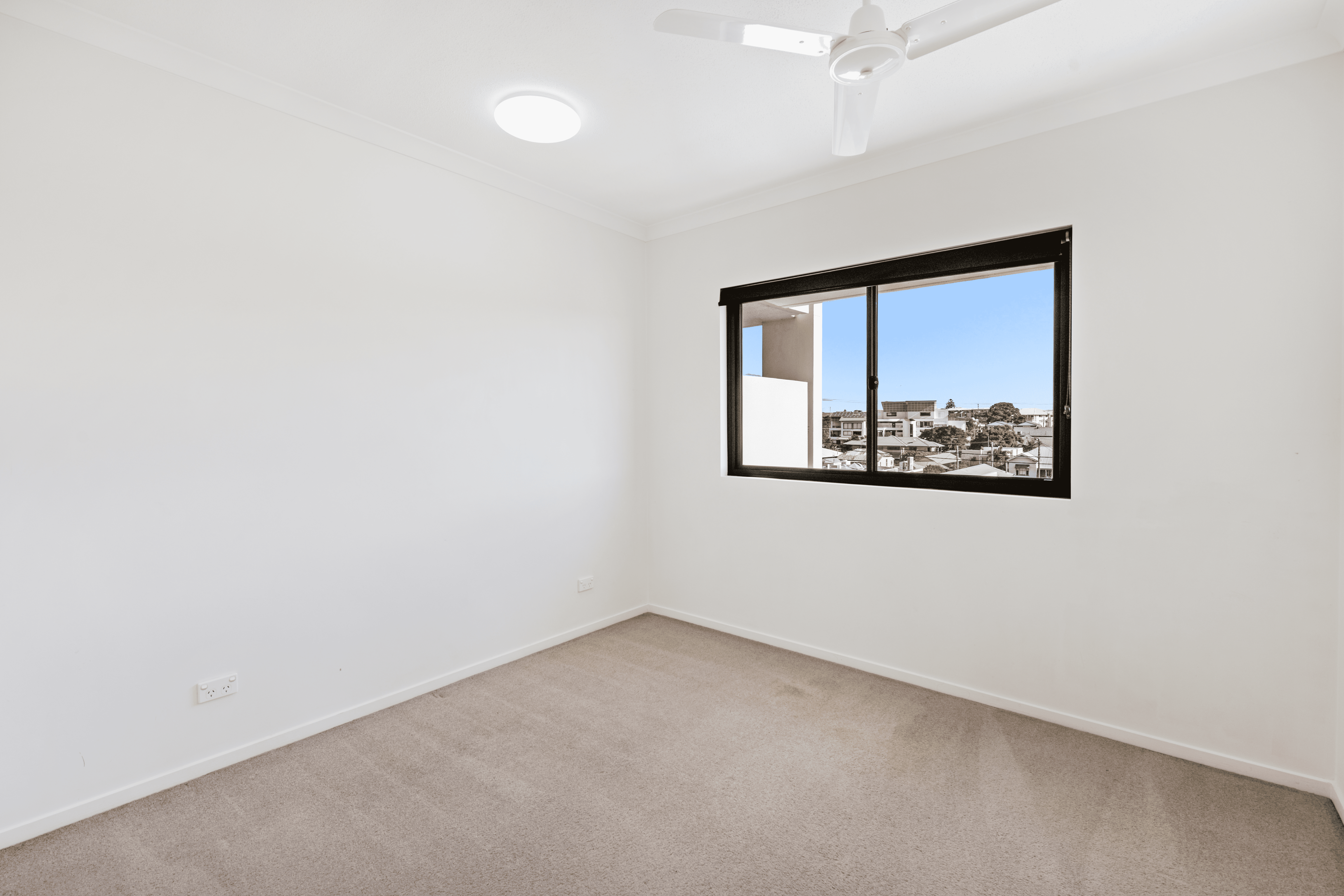 45/171 Scarborough Street, SOUTHPORT, QLD 4215