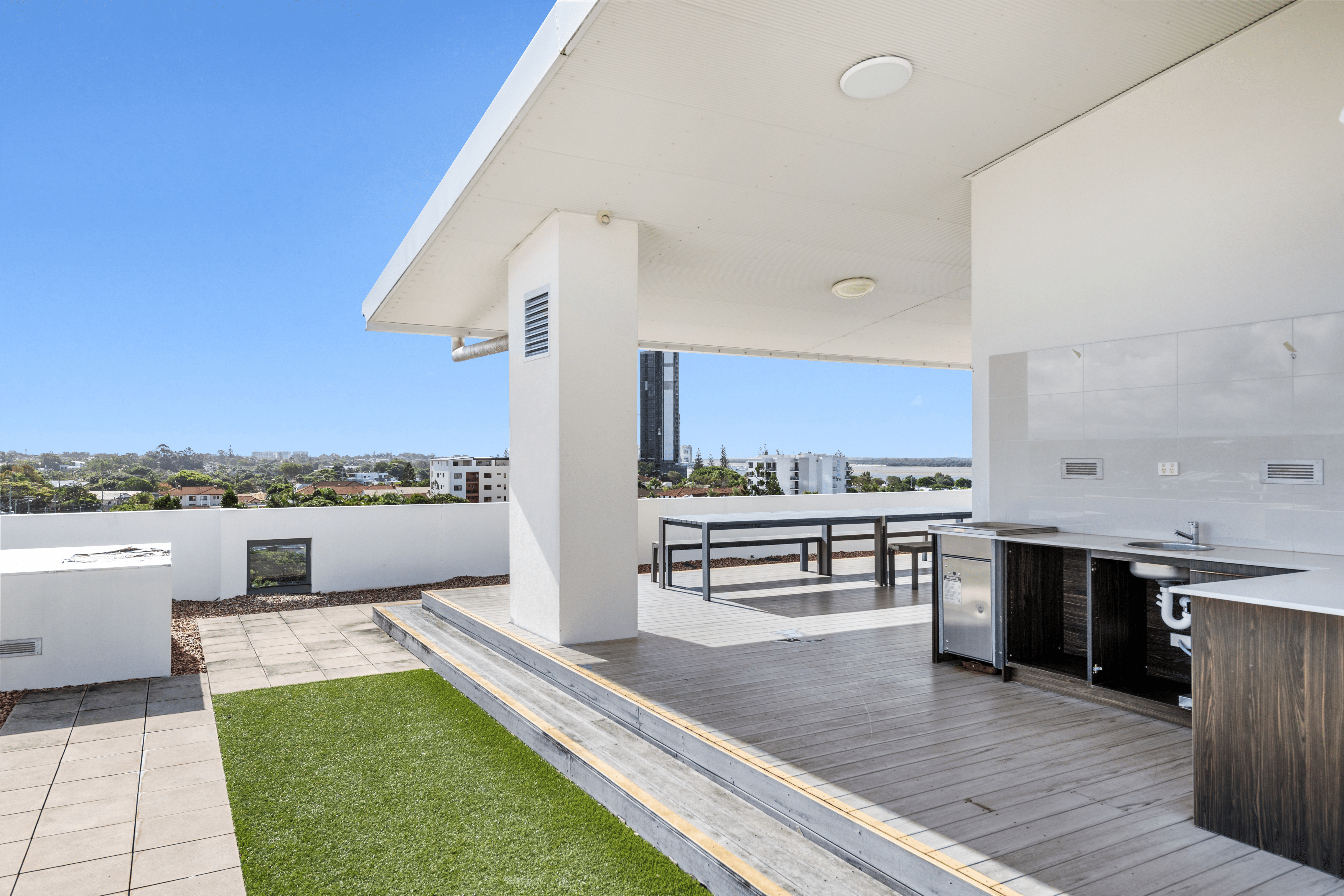 45/171 Scarborough Street, SOUTHPORT, QLD 4215