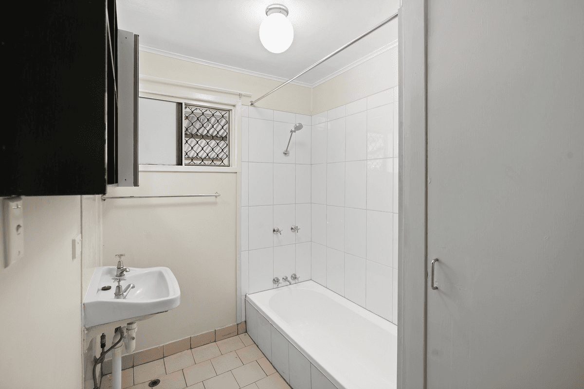 22 O`Brien Street, Harlaxton, QLD 4350