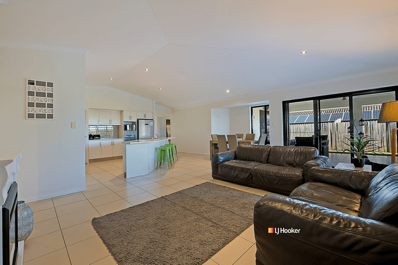 3 Hobby Court, MANGO HILL, QLD 4509