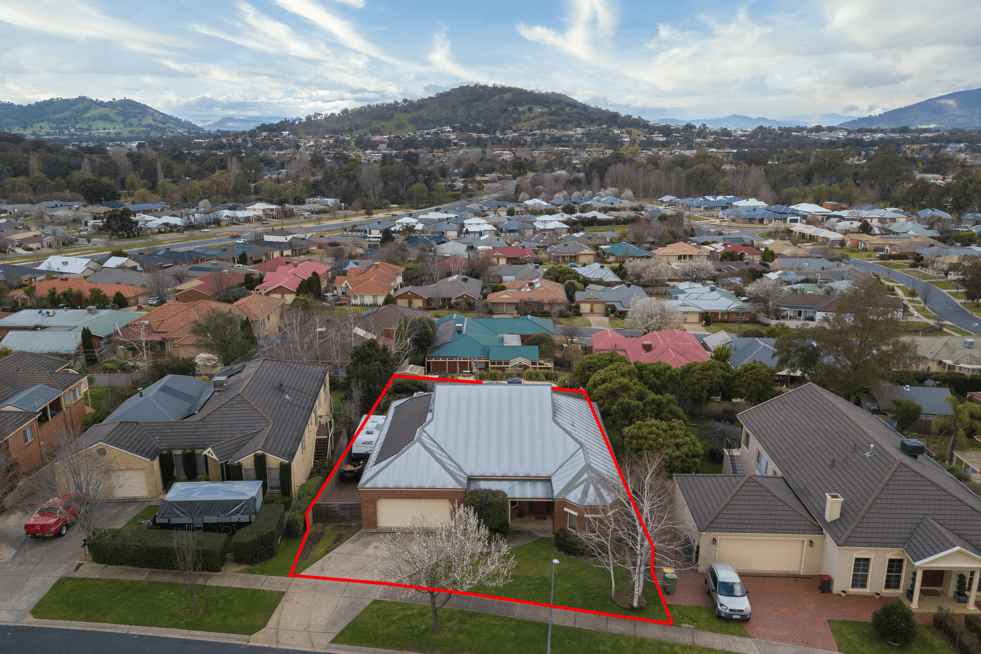 18 Jevington Drive, Wodonga, VIC 3690