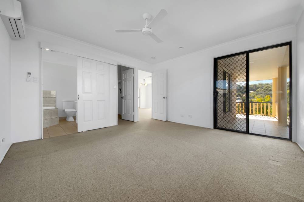 176 J Hickey Avenue, CLINTON, QLD 4680