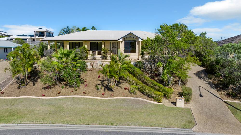176 J Hickey Avenue, CLINTON, QLD 4680