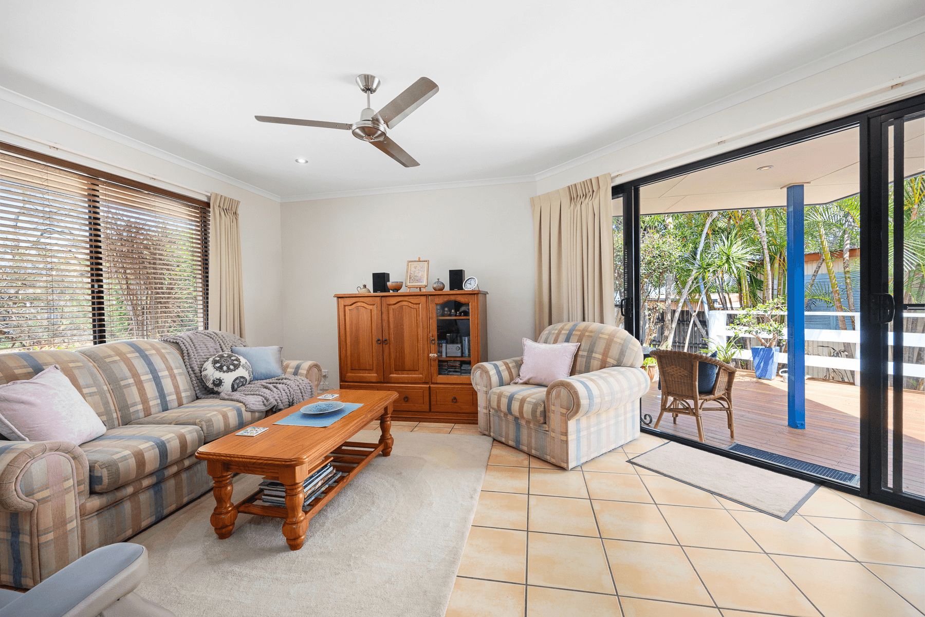 8 Ashgrove Drive, COOROY, QLD 4563