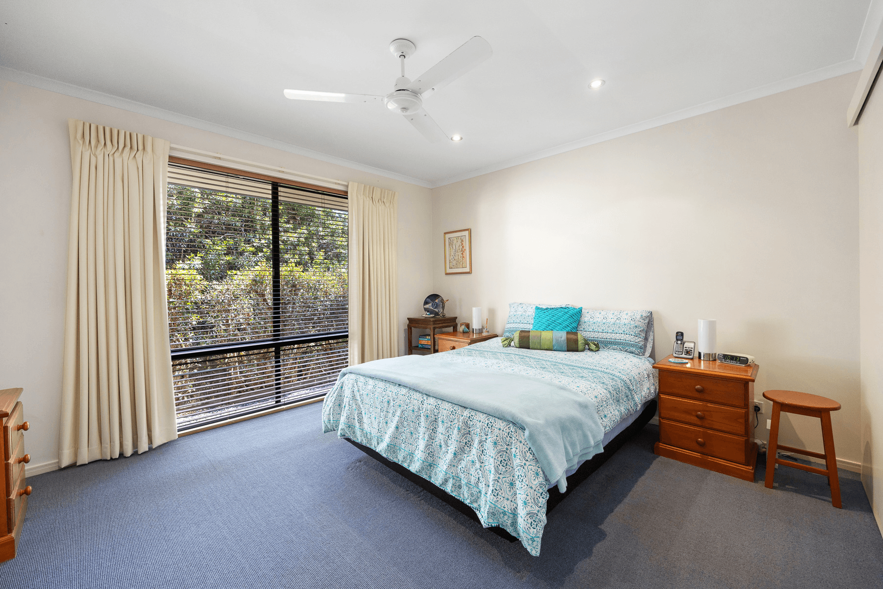 8 Ashgrove Drive, COOROY, QLD 4563