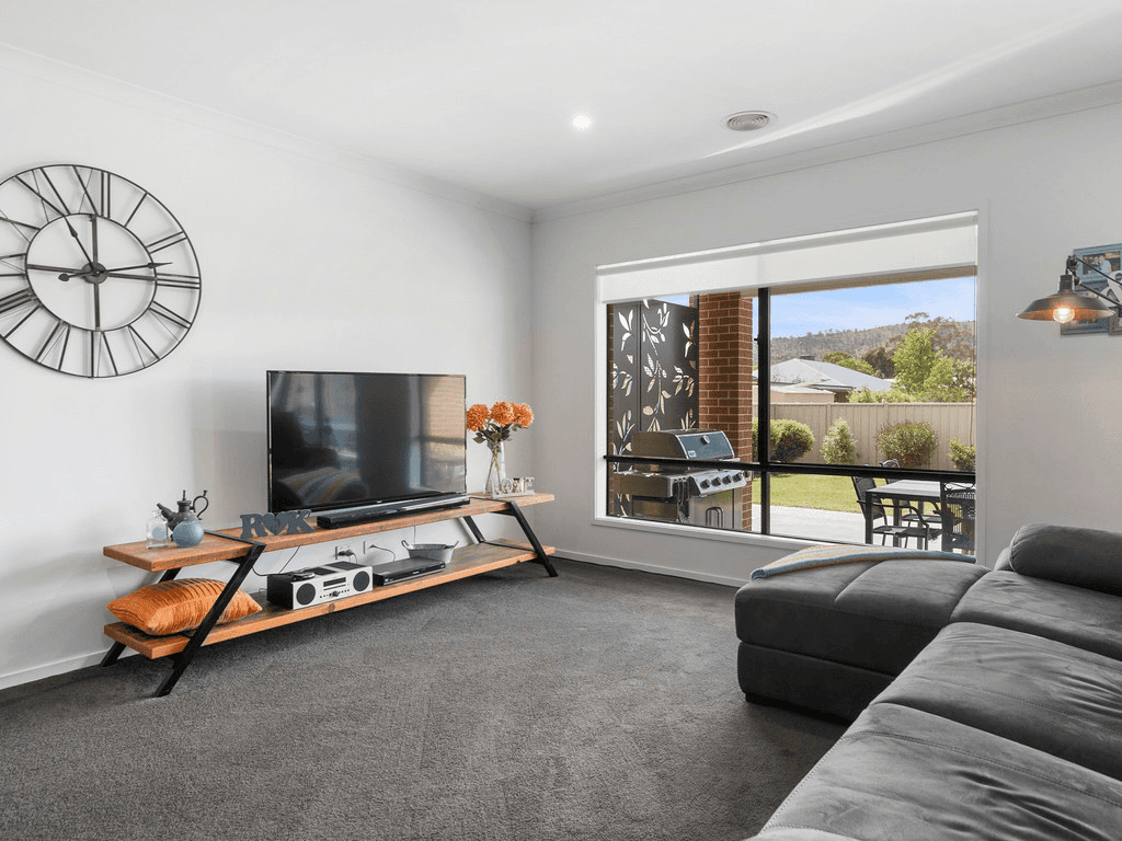 47 Weir Street, EUROA, VIC 3666