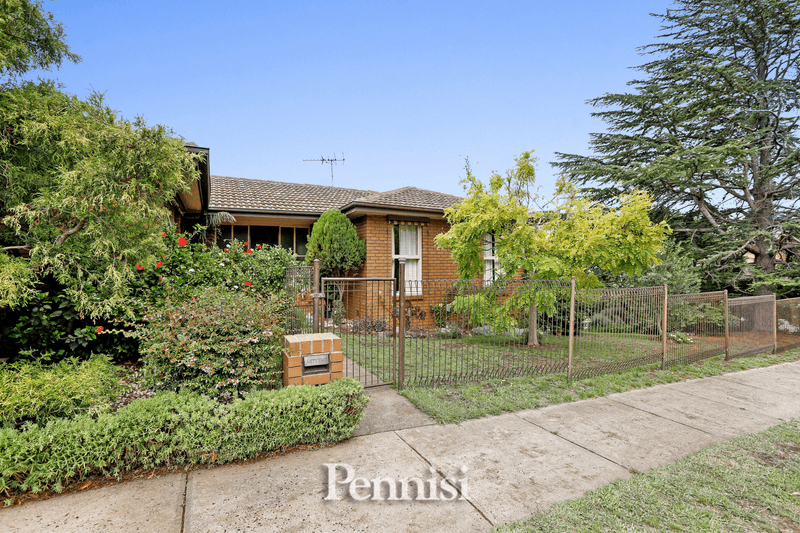 18 Herbert Crescent, Keilor East, VIC 3033