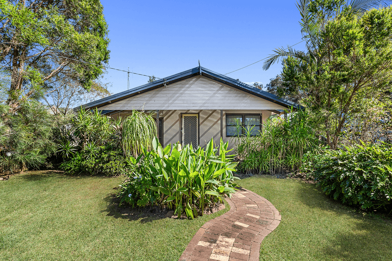 39 Sorrento Road, EMPIRE BAY, NSW 2257