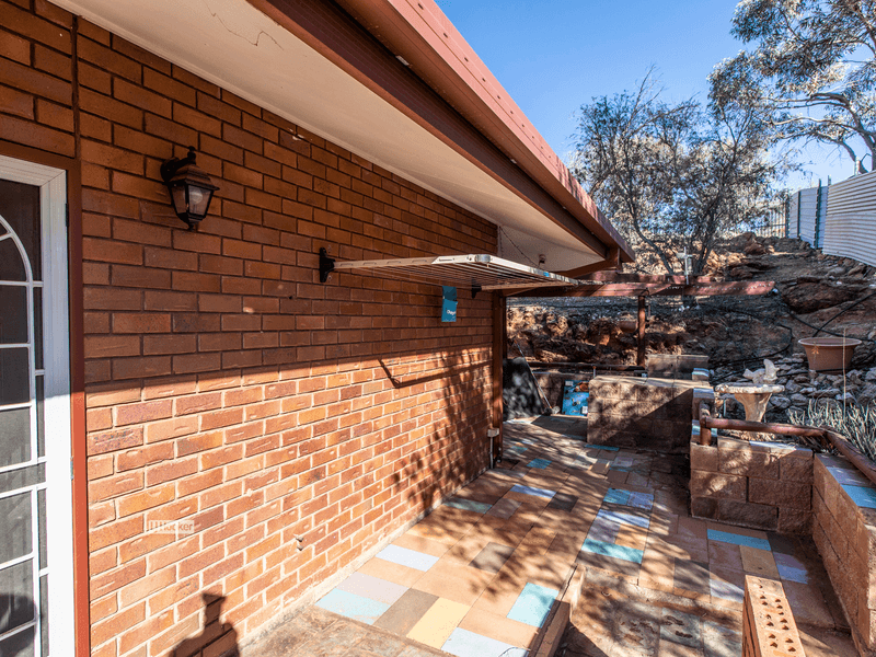 6 Horizon Court, BRAITLING, NT 0870